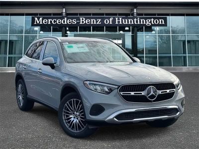 2026 Mercedes-Benz GLC 300 in MANUFAKTUR Alpine Grey — front three-quarter view