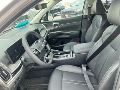 2026 Kia Sorento — photo 10 view