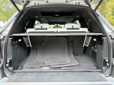 2023 BMW X7 — photo 28 view
