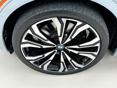 2023 BMW X7 — photo 36 view