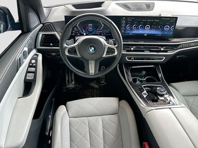 2023 BMW X7 — photo 24 view