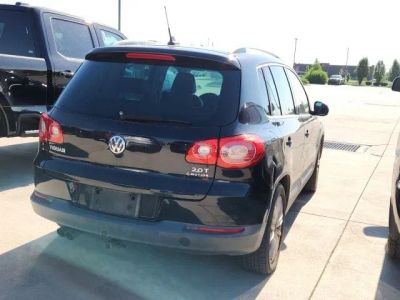 2011 Volkswagen Tiguan — side profile view