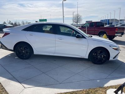 2026 Hyundai Elantra - Photo 6