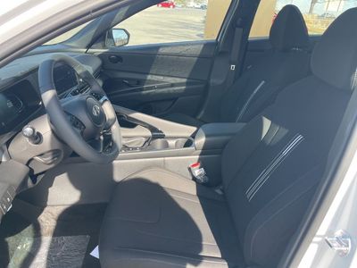 2026 Hyundai Elantra - Photo 17
