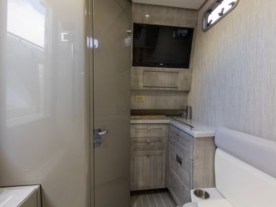 2022 Hcb 42 Lujo - Photo 30