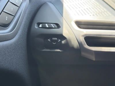 2025 BMW 2 Series — photo 28 view