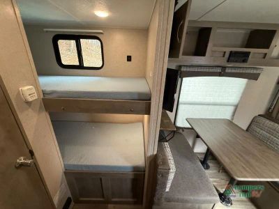 2019 Forest River RV Palomino — photo 16 view
