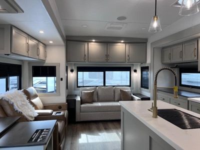 2026 Brinkley Model Z - Photo 7