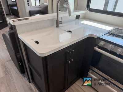 2026 Keystone RV Alpine Avalanche Edition - Photo 10