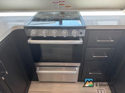 2026 Keystone RV Alpine Avalanche Edition - Photo 8