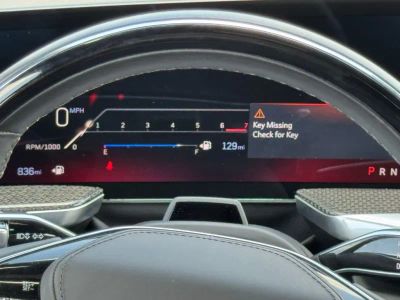 2025 Cadillac Escalade - Photo 3