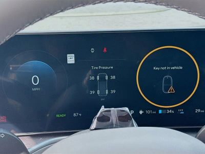 2026 Hyundai IONIQ 9 — photo 9 view