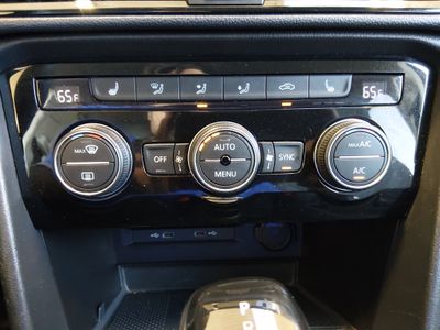 2024 Volkswagen Taos - Photo 17