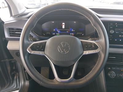 2024 Volkswagen Taos - Photo 12