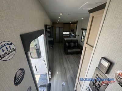 2025 Forest River RV Cardinal - Photo 5