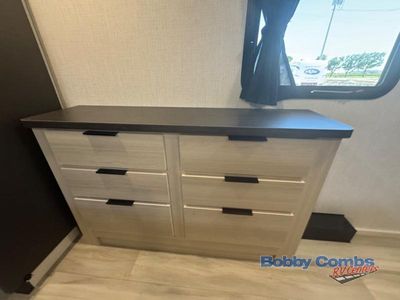2025 Forest River RV Cardinal - Photo 18