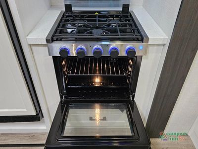 2025 Venture RV SportTrek Touring Edition - Photo 25