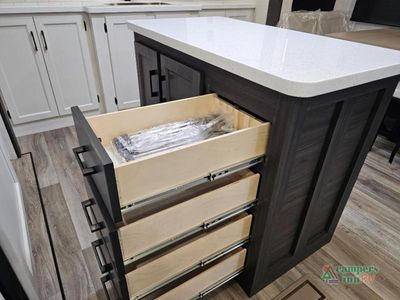 2025 Venture RV SportTrek Touring Edition - Photo 21