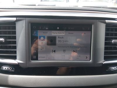 2023 Chrysler Voyager - Photo 18