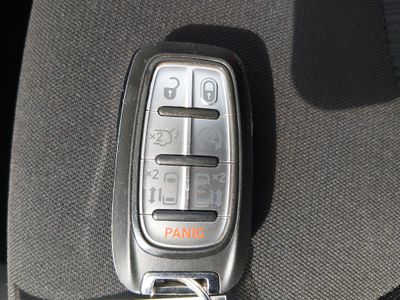 2023 Chrysler Voyager - Photo 15
