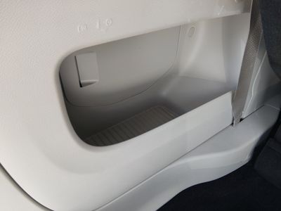2023 Chrysler Voyager - Photo 16