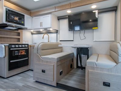2026 Thor Motor Coach Four Winds - Photo 12