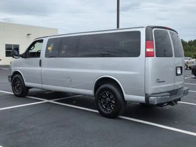 2018 Chevrolet Express 3500 - Photo 4