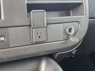 2018 Chevrolet Express 3500 - Photo 18