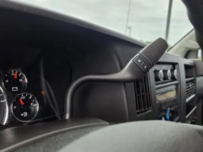 2018 Chevrolet Express 3500 - Photo 20