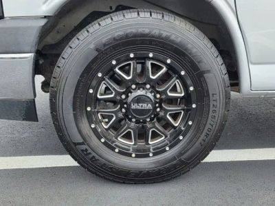 2018 Chevrolet Express 3500 - Photo 25