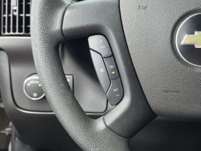 2018 Chevrolet Express 3500 - Photo 22
