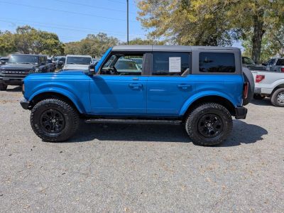 2021 Ford Bronco - Photo 2
