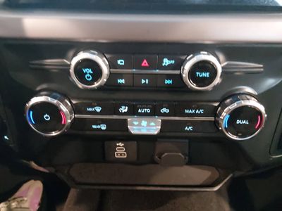 2025 Ford F-150 - Photo 19