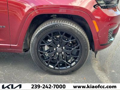 2023 Jeep Grand Cherokee L — photo 7 view