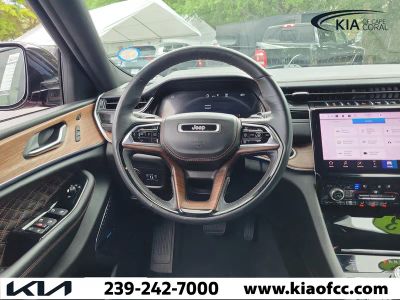 2023 Jeep Grand Cherokee L — photo 18 view