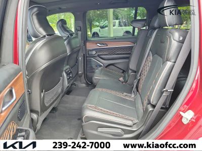 2023 Jeep Grand Cherokee L — photo 13 view