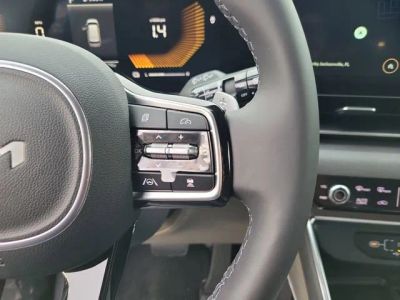 2026 Kia Carnival Hybrid — photo 12 view
