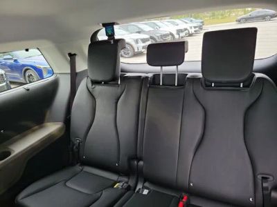 2026 Kia Carnival Hybrid — photo 27 view