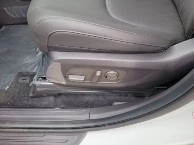 2026 Kia Carnival Hybrid — photo 9 view