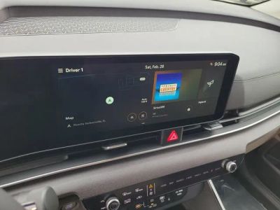 2026 Kia Carnival Hybrid — photo 15 view