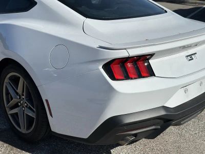 2025 Ford Mustang — photo 10 view