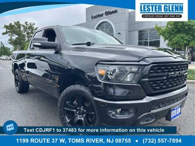 2022 RAM 1500 Big Horn in Diamond Black Crystal Pearlcoat — front three-quarter view