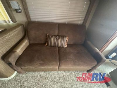2008 Winnebago Journey - Photo 17