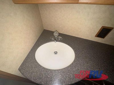 2008 Winnebago Journey - Photo 22