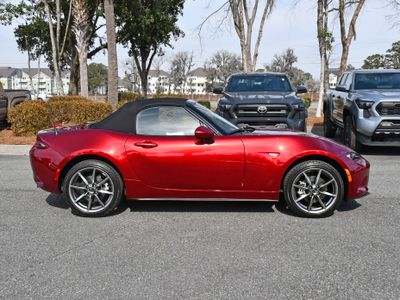2023 Mazda MX-5 Miata - Photo 5