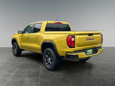 2023 GMC Canyon — detail view