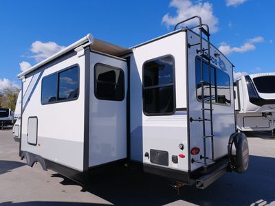 2024 Jayco Jay Feather - Photo 3