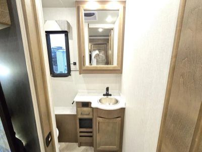 2026 Fleetwood BOUNDER - Photo 20