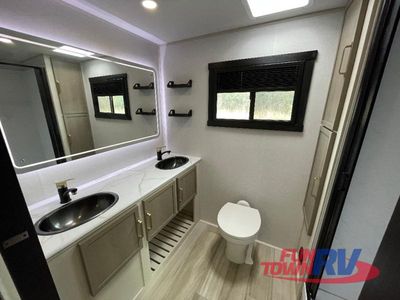 2026 Forest River RV Wildwood Heritage Glen Hyper-Lyte - Photo 24