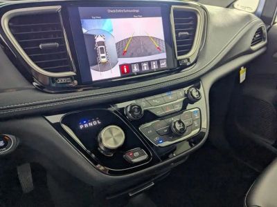2026 Chrysler Pacifica — photo 23 view